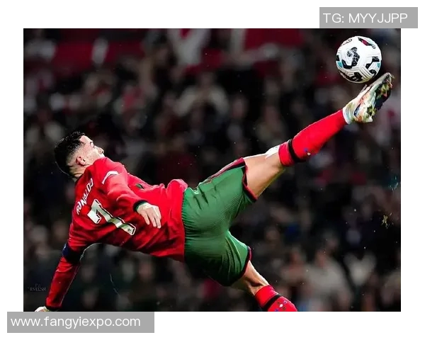 那些曾经贫穷却逆袭成足球明星的传奇故事与排名分析